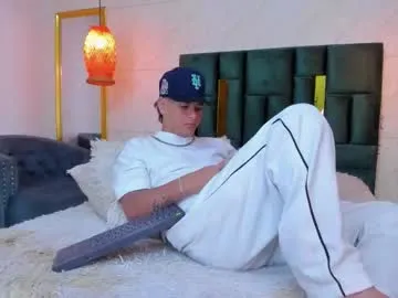 kinkyhousexxx – webcam model profile photo Image 4