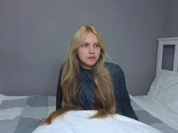 HoneyMollyX – webcam model profile photo Image 11