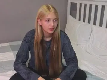 HoneyMollyX – webcam model profile photo Image 7