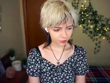 NaughtiestGal – webcam model profile photo Image 9