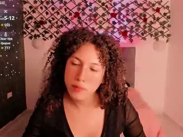 IsabelleColette – webcam model profile photo Image 5