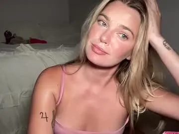 SilviaPastori – webcam model profile photo Image 12