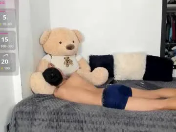 AvaHulww – webcam model profile photo Image 8