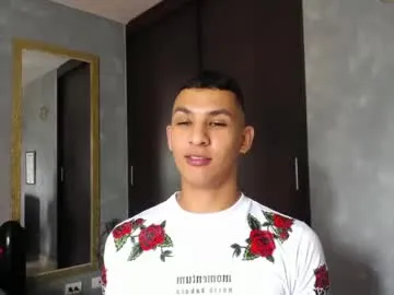 Gabriel_tw – webcam model profile photo Image 6