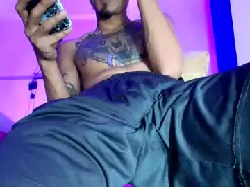 EvaAmanti – webcam model profile photo Image 17