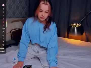 SandiSquirts – webcam model profile photo Image 2