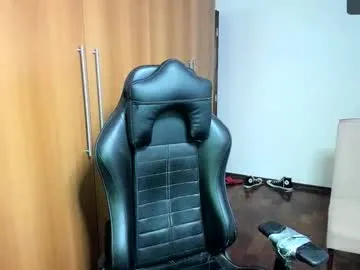 IsaRose – webcam model profile photo Image 10