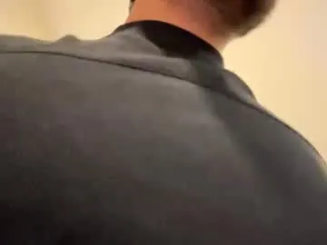 travonidas – webcam model profile photo Image 18