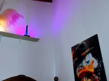 travonidas – webcam model profile photo Image 19