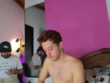 travonidas – webcam model profile photo Image 5