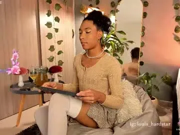 PaulinaSwift – webcam model profile photo Image 18