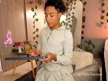 PaulinaSwift – webcam model profile photo Image 19