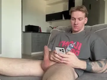 SashaShin – webcam model profile photo Image 19