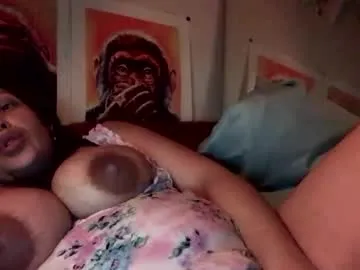 sonyarouge – webcam model profile photo Image 3