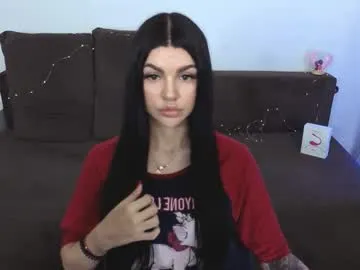 chloe_cherry21 – webcam model profile photo Image 2