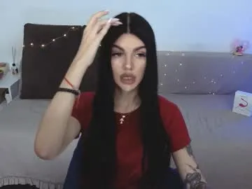 chloe_cherry21 – webcam model profile photo Image 4