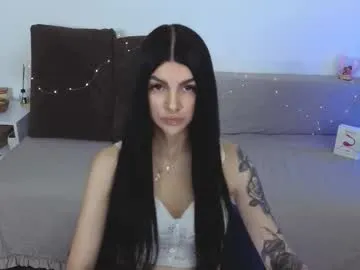 chloe_cherry21 – webcam model profile photo Image 5