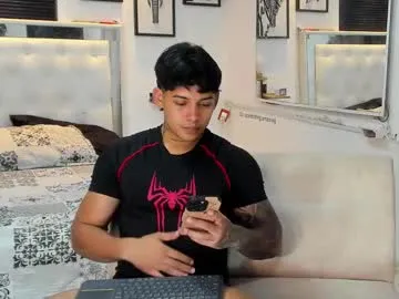 ZoeMurphy – webcam model profile photo Image 12