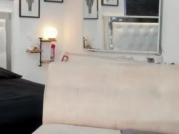 ZoeMurphy – webcam model profile photo Image 6