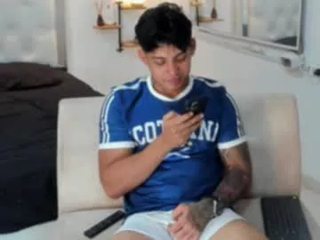 ZoeMurphy – webcam model profile photo Image 9