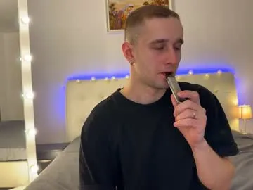 JadeMartinelli – webcam model profile photo Image 2