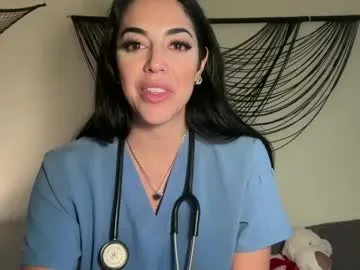 LucieHells – webcam model profile photo Image 2