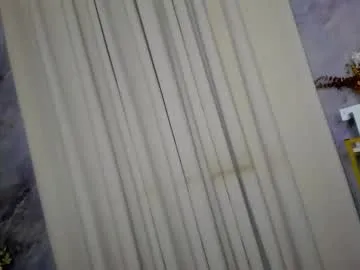 TaniaCollinsX – webcam model profile photo Image 7