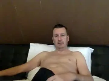 EmmaEboney – webcam model profile photo Image 4