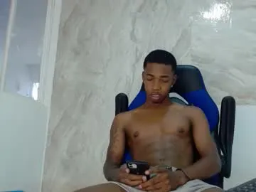 SophieBlaake – webcam model profile photo Image 5