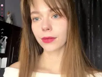 RoxanneMils – webcam model profile photo Image 4