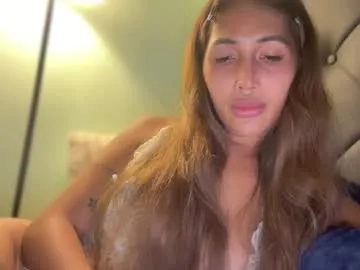 BitchySalome – webcam model profile photo Image 2