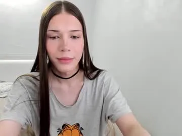 carry_hai – webcam model profile photo Image 4