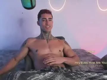 Donovan_Desmond – webcam model profile photo Image 2