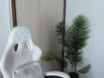 ScarlettFlever – webcam model profile photo Image 4