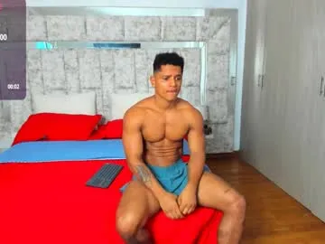 Donovan_Desmond – webcam model profile photo Image 16