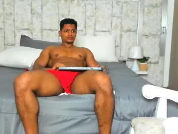 Donovan_Desmond – webcam model profile photo Image 9