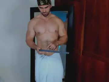 CristinaSantanas – webcam model profile photo Image 2