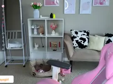maya_blonde18 Image 2