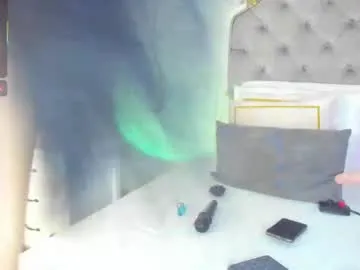 SofieLee – webcam model profile photo Image 15