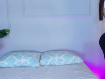 SandiSquirts – webcam model profile photo Image 16