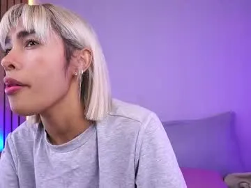 KellyDurann – webcam model profile photo Image 2