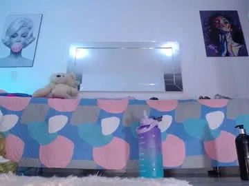 Live with mia_starss on FliCam