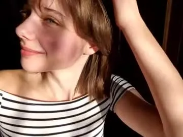 NatallieLynn – webcam model profile photo Image 3