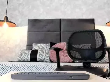 Nina_Bliss – webcam model profile photo Image 6