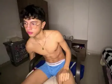 AlissonLillard – webcam model profile photo Image 3