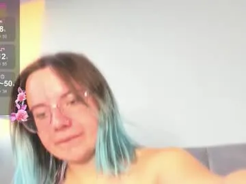 ZoeMurphy – webcam model profile photo Image 19