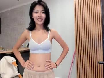 KIARAPRETTY – webcam model profile photo Image 9