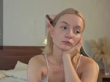 EvaDiamondXX – webcam model profile photo Image 15