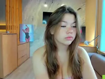 LauraFord – webcam model profile photo Image 11