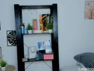 SiennaCullen – webcam model profile photo Image 5